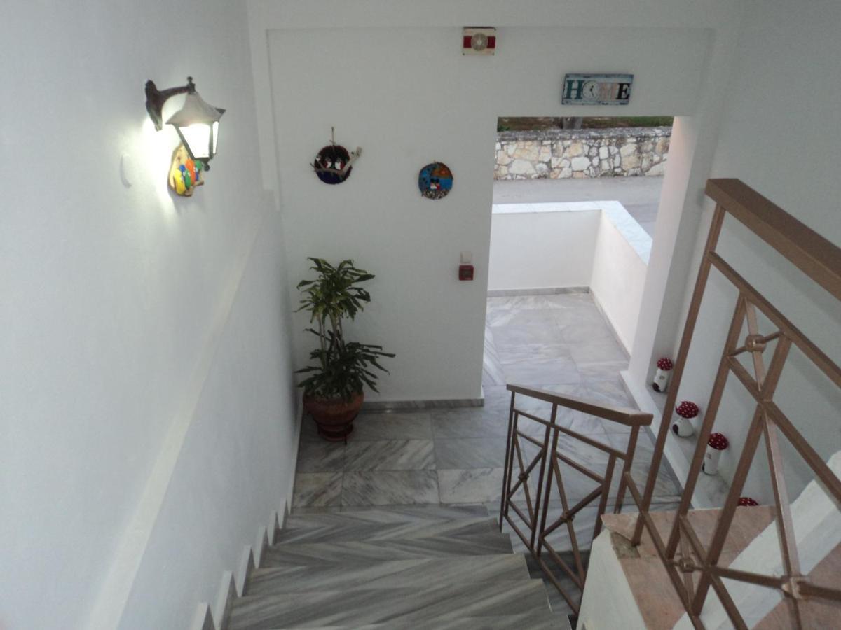 Alexandra' S Apartments Plataria Exteriér fotografie