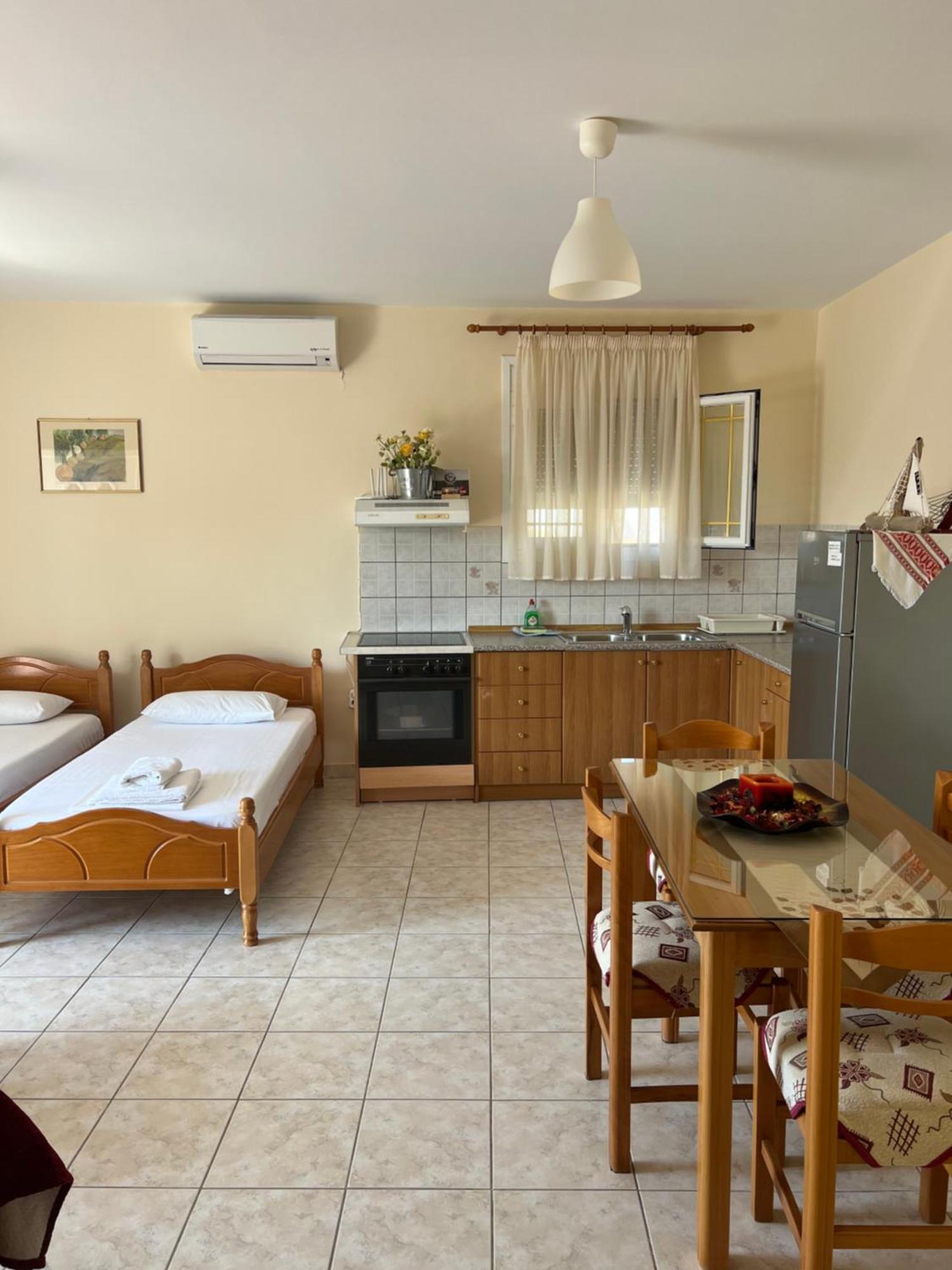 Alexandra' S Apartments Plataria Exteriér fotografie